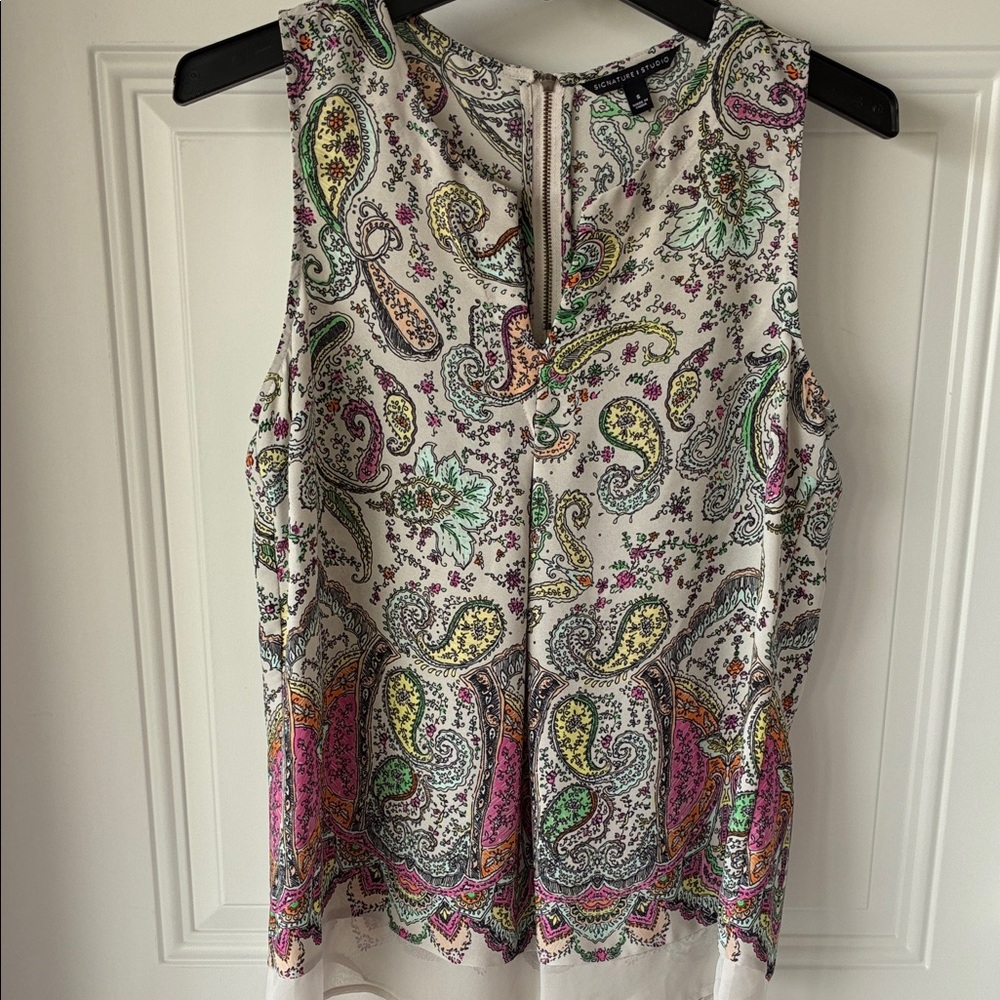Signature Studio Cream Paisley Sleeveless Camisole with Green and Pink Accents